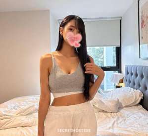 21 year old Escort in Winnipeg Squirting queen Stacy in Winnipeg Airport