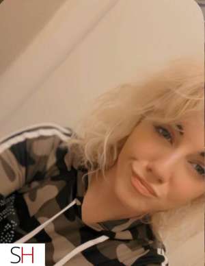 FunSize snow bunny 25 year old Escort in Brampton