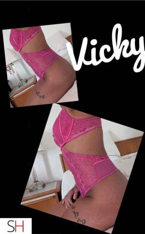31 year old Caucasian Escort in Granby Vicky à Granby