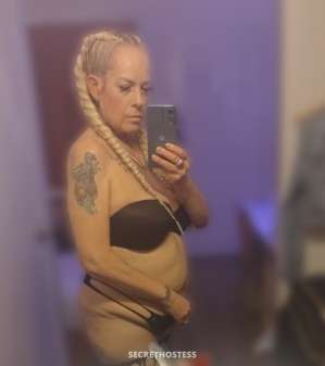 Sexy big booty latina milf cum lick my kitty 40 year old Escort in Oakland CA
