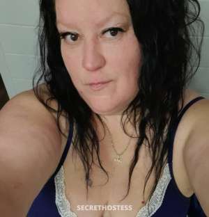 ZOEY 45Yrs Old Escort London Image - 4