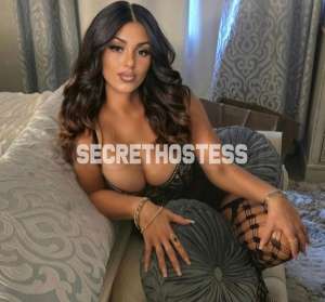 Claudia Busty brunette with curves 32 year old Escort in San Diego CA