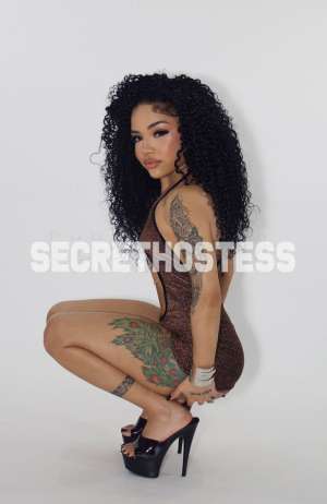 Hennessy Latina I like party available 24/7 call me daddy 0 year old Escort in Chicago IL
