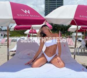 MARIANA Colombiana top model complacent and sexy woman with 25 year old Escort in Boston MA