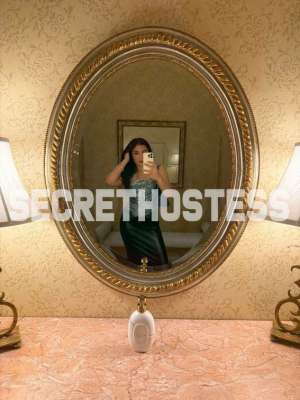 Val Rise and shine… let’s start the weekend right—good 20 year old Escort in Los Angeles CA