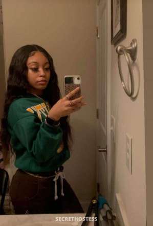 Slim Thick Beauty One of a Kind Treat Yourself Car Fun Let s 20 year old Escort in Greensboro NC