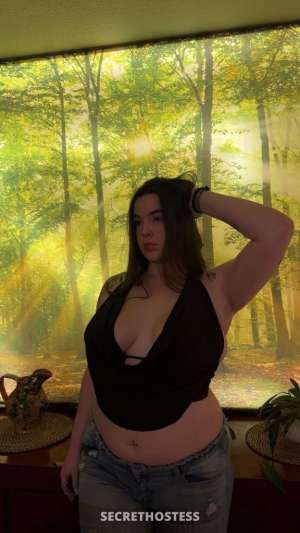 21 year old Escort in Eugene OR hot curvy stripper available doing birthday deals for the 
