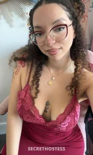 HEAD MONSTER WITH A SUPER GRIPPER your girl is here both 26 year old Escort in Omaha NE