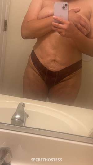 34 year old Escort in Raleigh NC juicy
