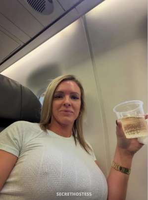 44 year old Caucasian Escort in Oakville Hot cougar milf that will blow your mind 👅💦 In/OutCall