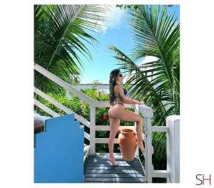 23 year old Latino Escort in Slough Vivi new in town, Independent