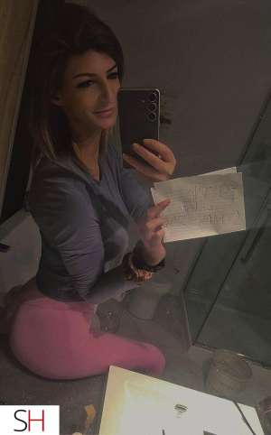Availabbleeee 29 year old Escort in Saint-Jean-sur-Richelieu