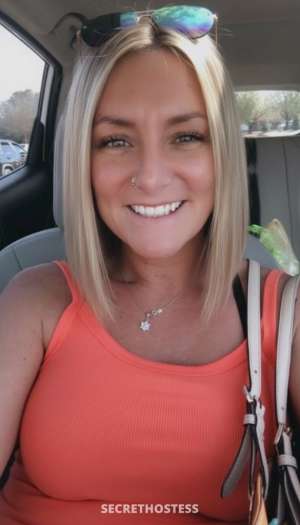 I'm available to please you in the best way possible. I 33 year old Escort in Boone NC