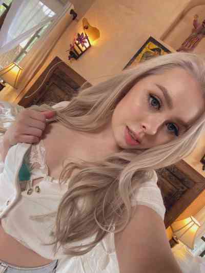 26 year old Escort in Gaithersburg MD Hey I'm Ready For Use Car date & Incall & 