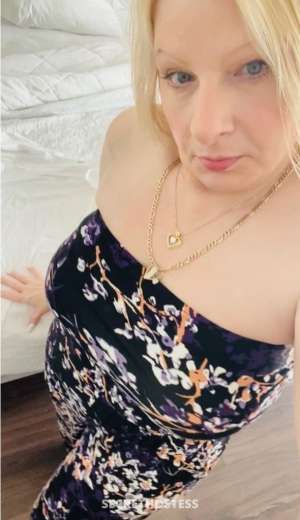 Love Lynn 41 year old Escort in Richmond VA