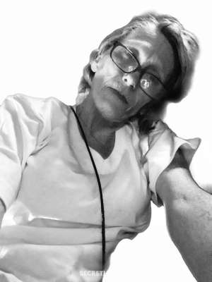 Sisters doing incalls let us know 59 year old Escort in Indianapolis IN