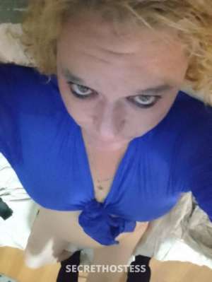 21 year old Escort in Westcourt Cairns Join Tanya and bj at 220 mann st, Cairns