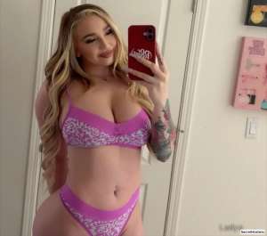 Escort model Kendra Merrill, Oklahoma City 30 year old Escort in Oklahoma City OK