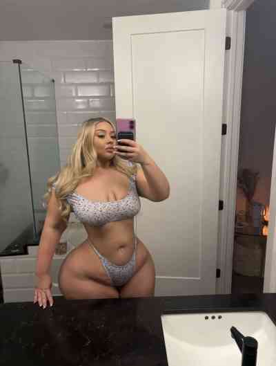22 year old Escort in Box Hill Melbourne Available for hookups and premium photos & video