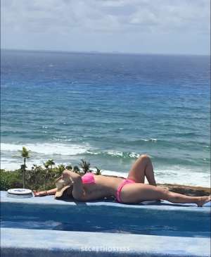 0 year old Filipino Escort in Reno NV Gia Escort model