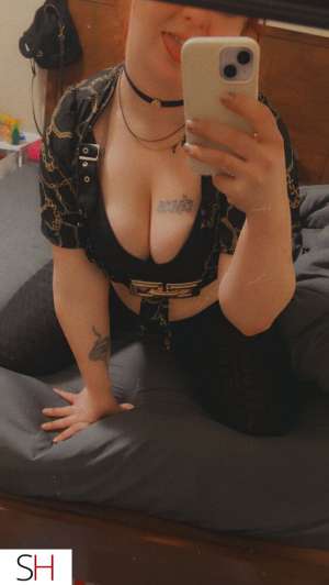 Sweet &amp; sexy lil redhead available 27 year old Escort in Winnipeg