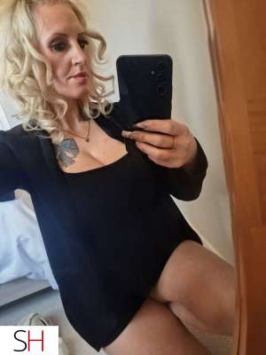 35Yrs Old Escort 162CM Tall City of Edmonton Image - 3