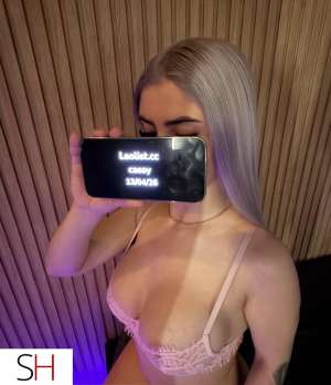 Blondie barbie in town come play with my perfect mouth 21 year old Escort in Fraser Valley