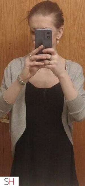 0 year old Caucasian Escort in Winnipeg Queen 👑 B