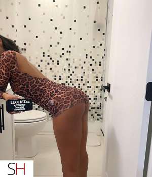 Ready to stretch me out 19 year old Escort in Hamilton