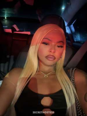 Newnew 21Yrs Old Escort Image - 2