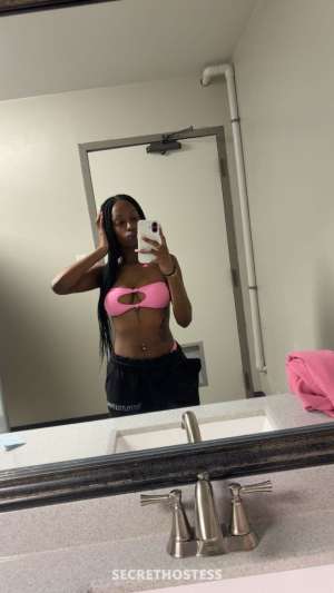 Petite Chocolate Treat 22 year old Escort in Kalamazoo MI