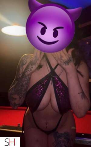 23 year old Caucasian Escort in Niagara Region show you how I get wet like NIAGARA FALLS