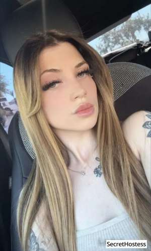 Escort model Taylor, Honolulu 23 year old Escort in Honolulu HI