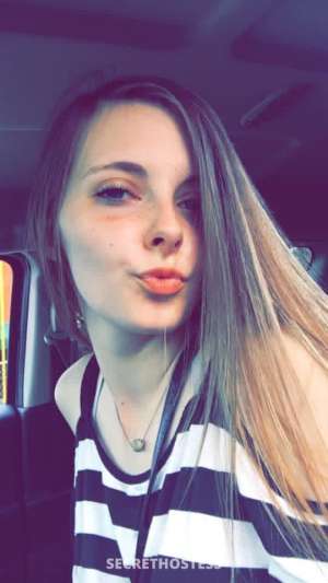 Available bbj girlfriend experience i m an independent white 23 year old Escort in Flagstaff AZ