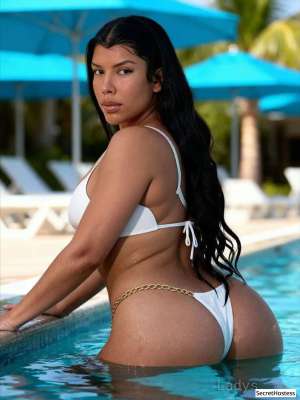 Escort model Alayna, Honolulu 24 year old Escort in Honolulu HI