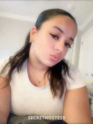 25 year old Escort in Bridgeport CT I’m available now .. FaceTime playing with my pussy
