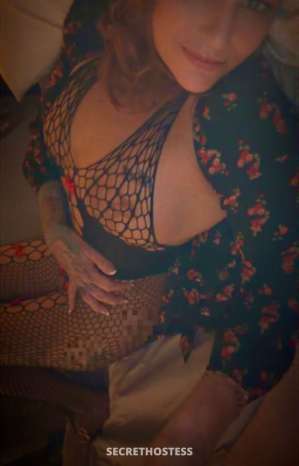 Southern Belle Ginger 40 year old Escort in Fayetteville NC