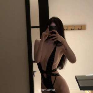 23 year old Asian Escort in Mississauga Hot asian party girls - airport + gta -hotel guests welcome