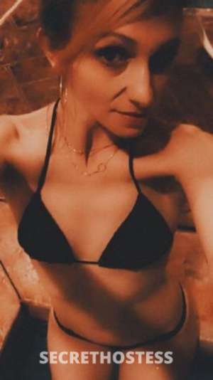 BlondeBombshell 34 year old Escort in Hattiesburg MS