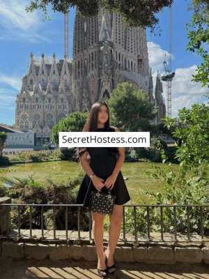 18 year old Hispanic Escort in Vienna Selena, Agency