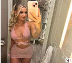 25 year old Escort in Coventry Party new new just arrived, Independent