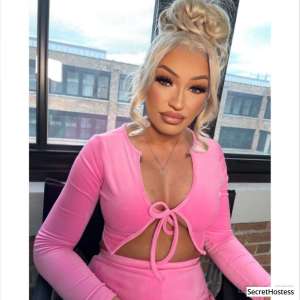 Escort model Destiny Snow, Milwaukee 26 year old Escort in Milwaukee WI