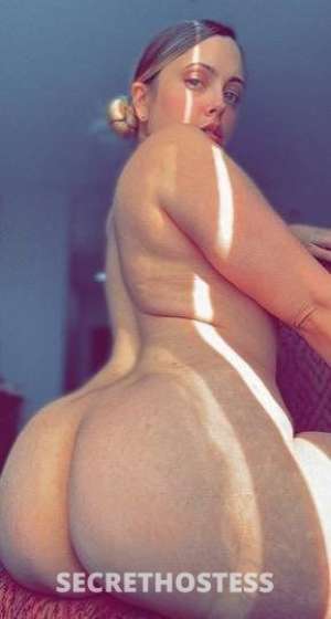 28 year old Escort in Springfield MA Available now very spicy