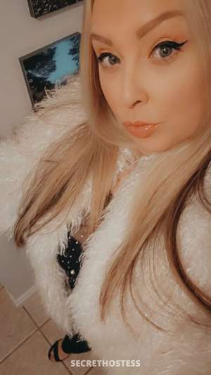 120 qv special Hey HANDSOME Last day in Salem WITH A WHOLE 35 year old Escort in Salem OR