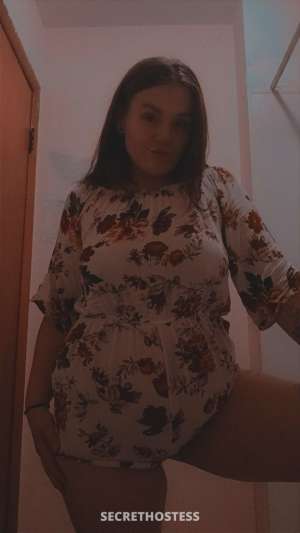 25 year old Escort in Wichita KS specials on car dates and duos! Ask for pics of both ladies