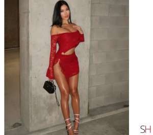 Outcall Stunning Latina, Agency 22 year old Escort in Hertfordshire