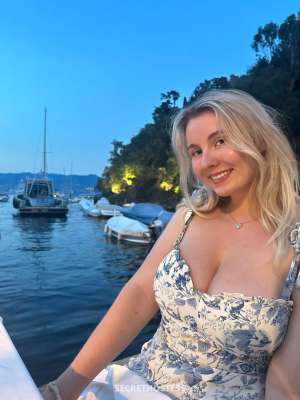 LET ME INTO YOUR HEART LET ME OFFER YOU MOMENTS TO GIVE YOU 26 year old Escort in Seattle-Tacoma WA