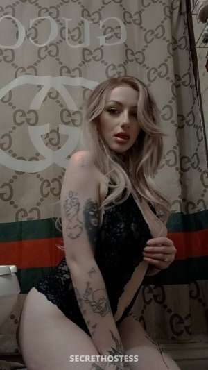 22 year old Escort in Everett WA Soft blonde elegance—high standards-A luxury presence for 