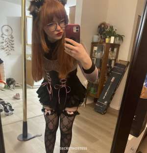 21 year old Caucasian Escort in Abbotsford Abbotsford-Petite and Curvy Redhead-Kink Friendly