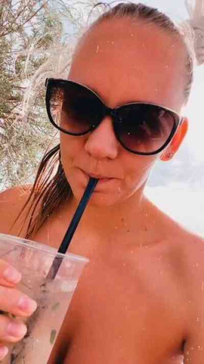 25 year old Escort in Chatham Am available for sex and I sell erotic videos